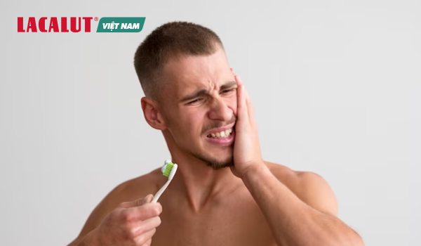 viêm nướu gây chảy máu chân răng hôi miệng