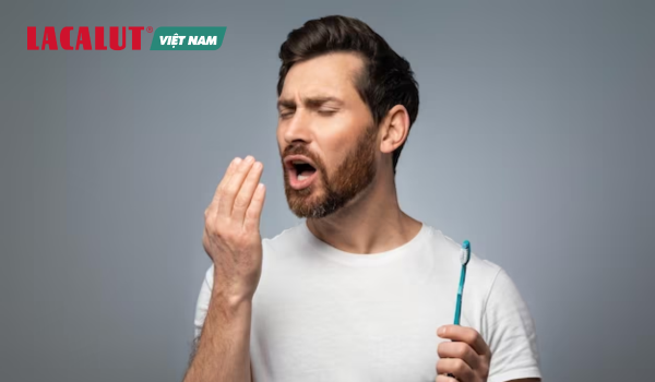 Chảy máu chân răng gây hôi miệng: Nguyên nhân và cách khắc phục